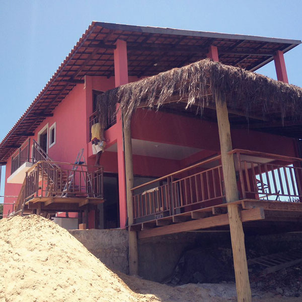 Construction of the Surf Villa